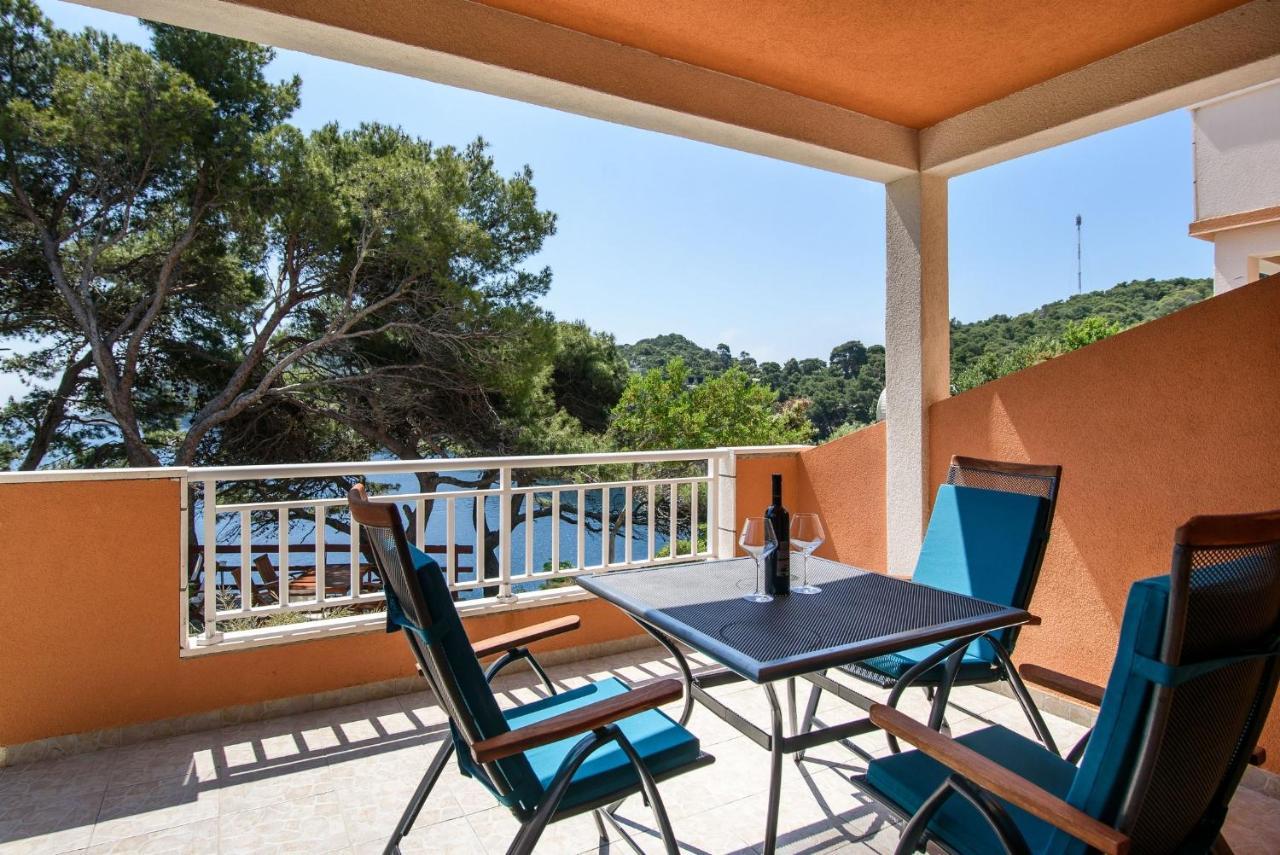 Stermasi Apartments Saplunara Bagian luar foto