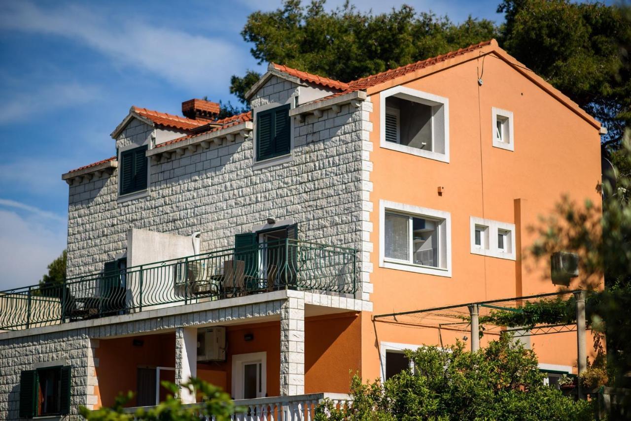 Stermasi Apartments Saplunara Bagian luar foto