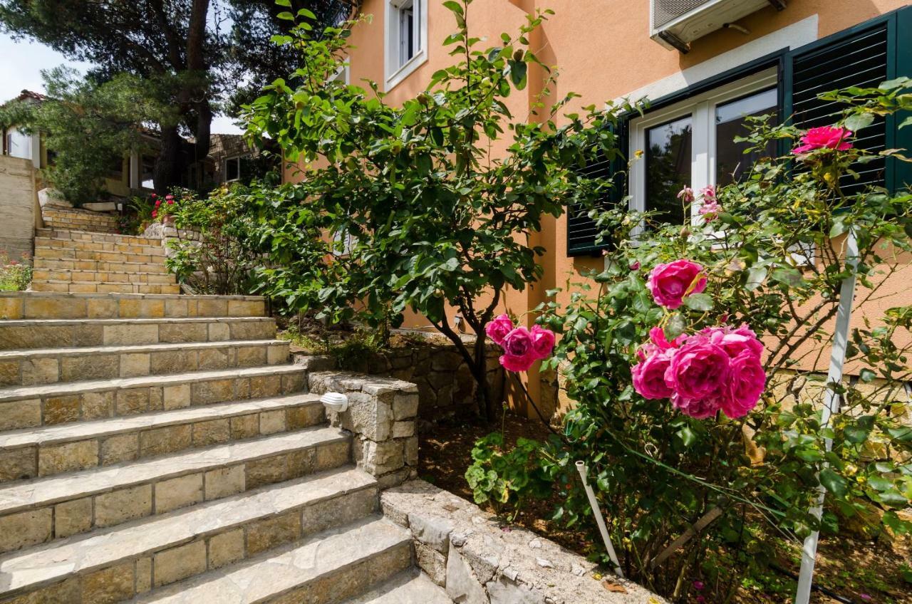 Stermasi Apartments Saplunara Bagian luar foto